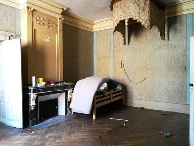 Maison de village - 800 m² - 16 pièces