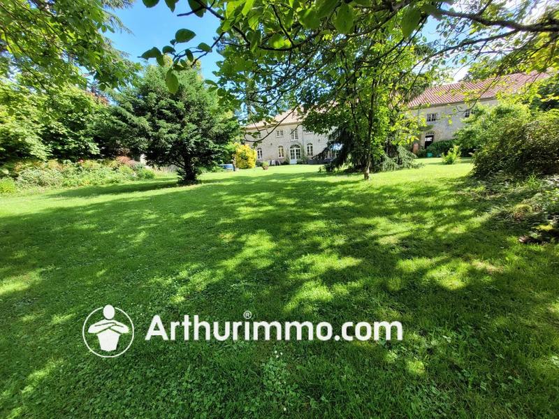 Maison - 215 m² - 7 pièces