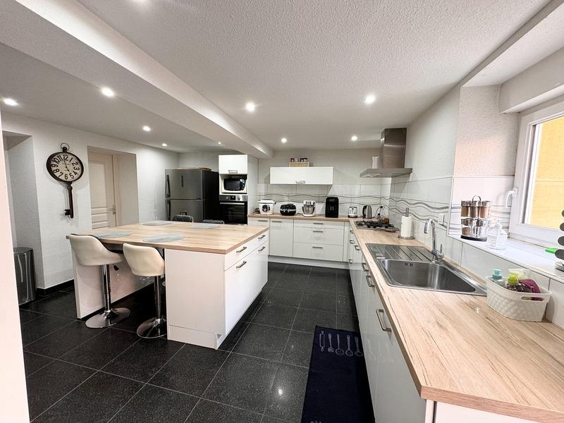 Maison - 150 m² - 4 pièces