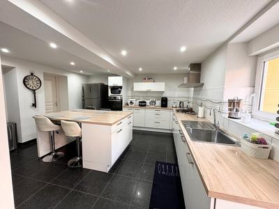 Maison - 150 m² - 4 pièces