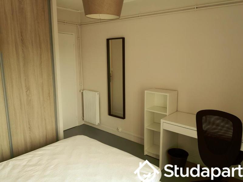 Chambre - 10 m² - 1 pièce