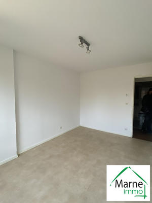 Appartement - 96 m² - 4 pièces