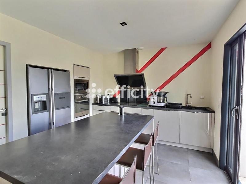 Maison - 131 m² - 4 pièces