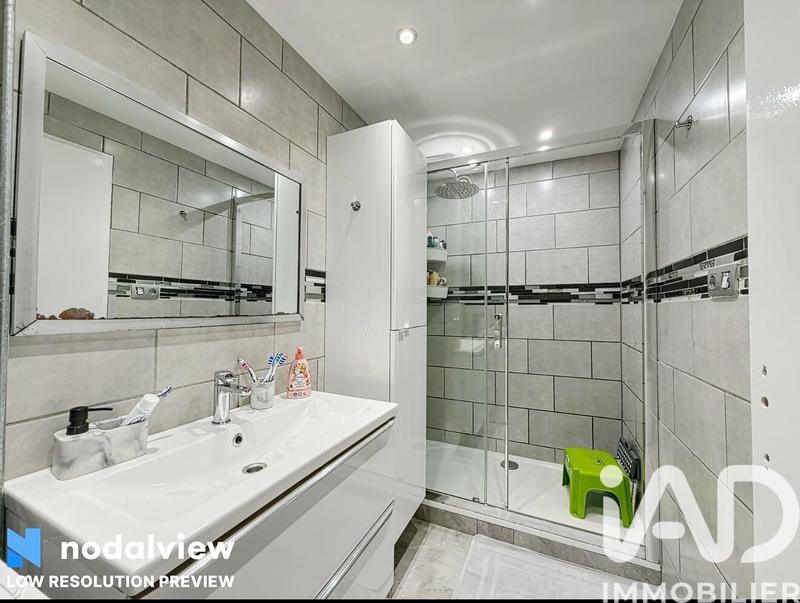 Appartement - 100 m² - 4 pièces