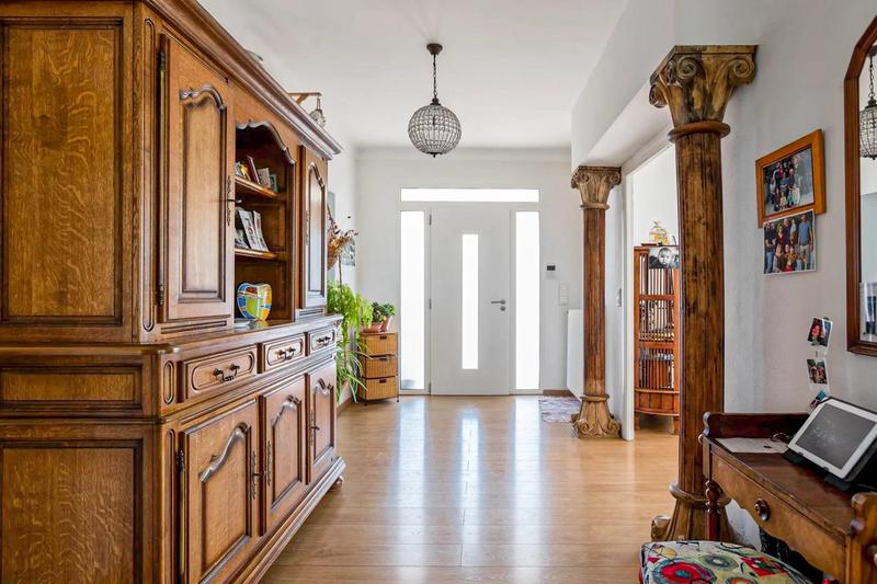 Villa - 260 m² - 8 pièces