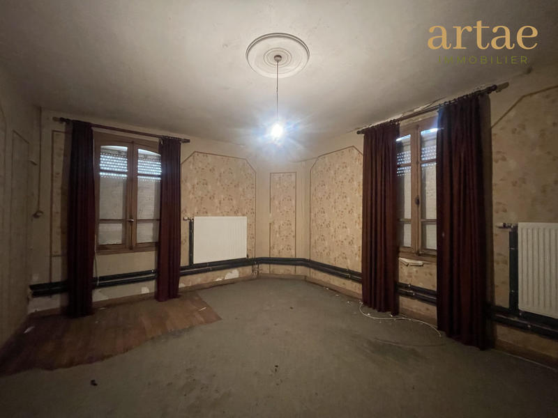 Maison ancienne - 176 m² - 7 pièces