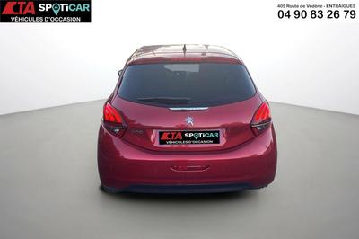 Peugeot 208 Puretech 82 Signature