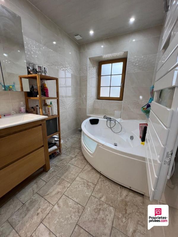 Maison - 122 m² - 5 pièces