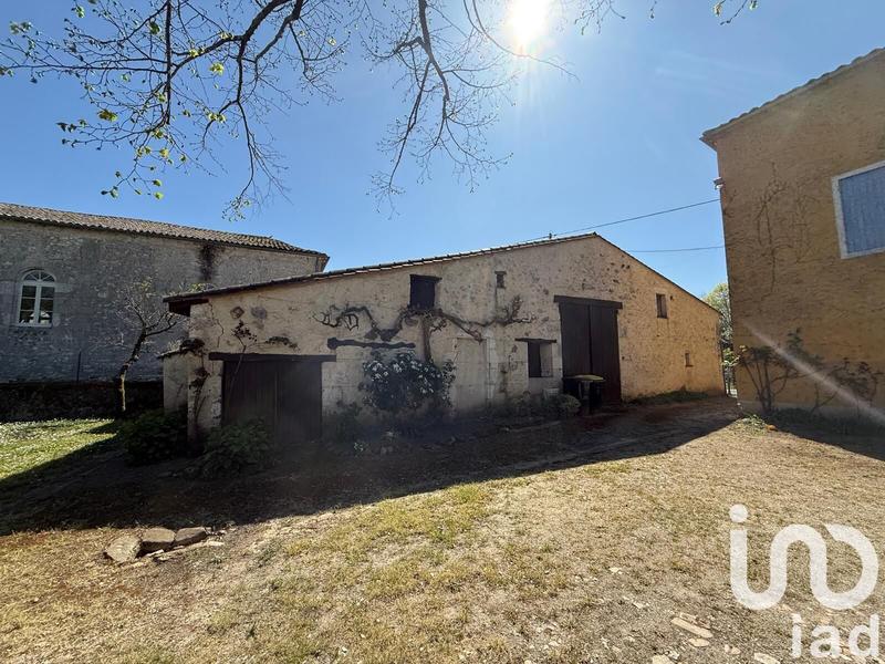 Maison de village - 211 m² - 7 pièces