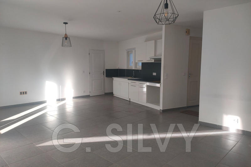 Maison - 74 m² - 4 pièces