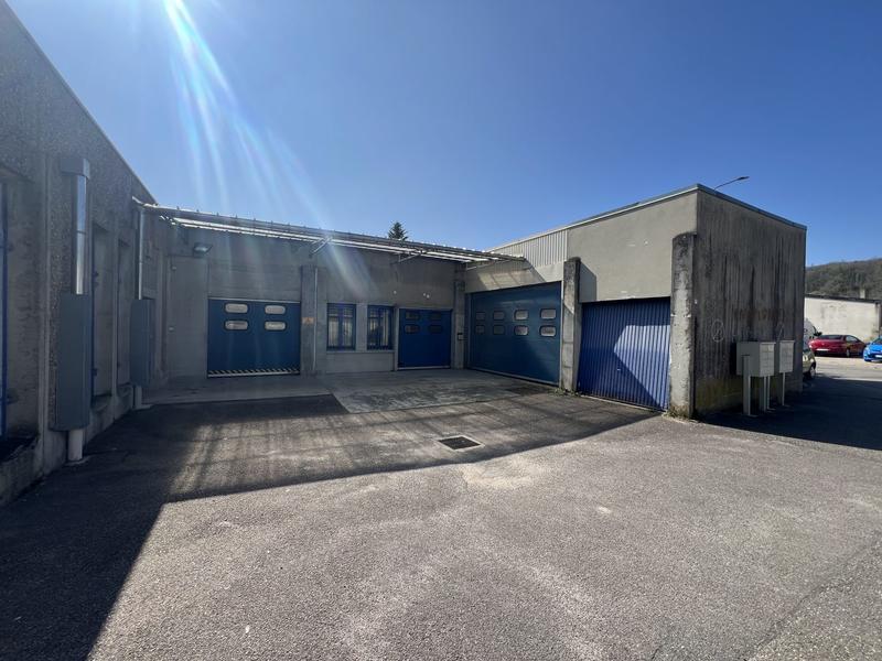 Local commercial - 394 m²