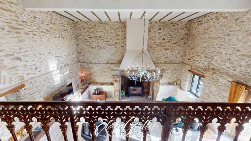 Demeure - 290 m² - 11 pièces