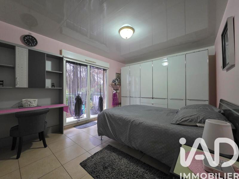 Appartement - 92 m² - 5 pièces