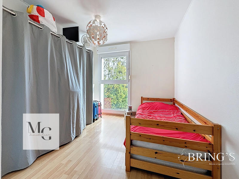 Appartement - 85 m² - 5 pièces