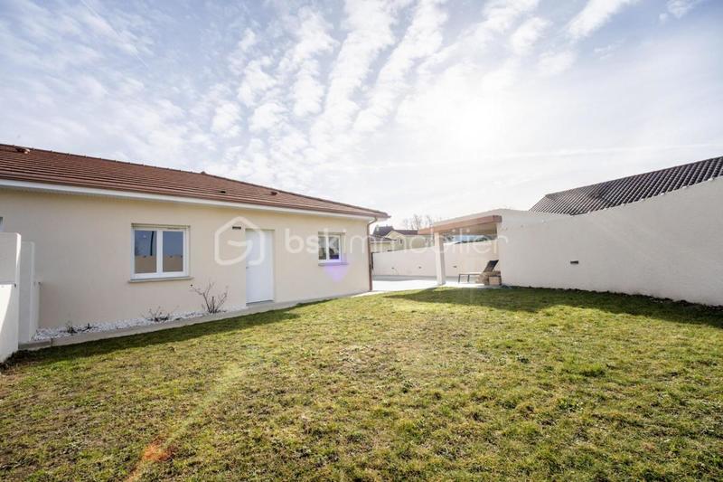 Maison - 95 m² - 4 pièces