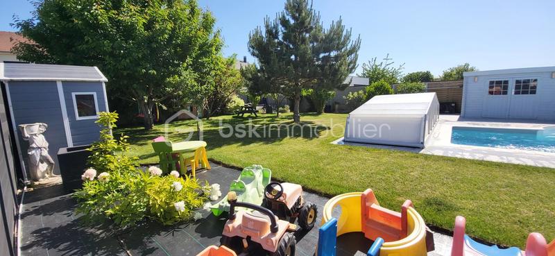 Pavillon - 172 m² - 9 pièces