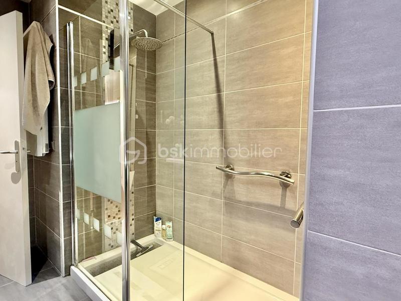 Immeuble - 350 m² - 5 pièces