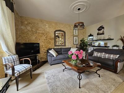 Maison traditionnelle - 134 m² - 6 pièces