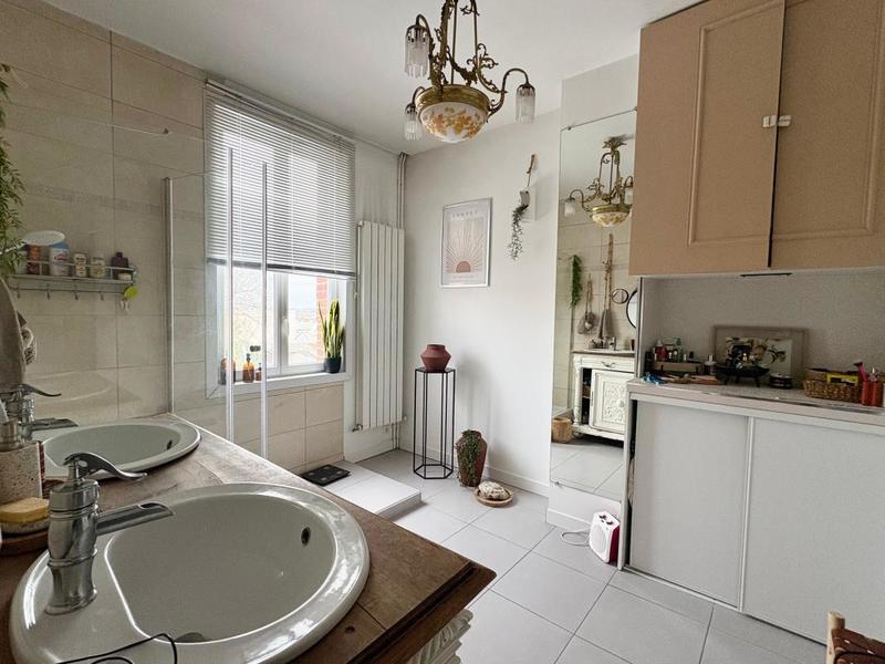 Maison - 110 m² - 4 pièces