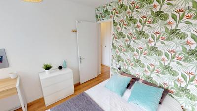 Chambre - 9 m² - 5 pièces