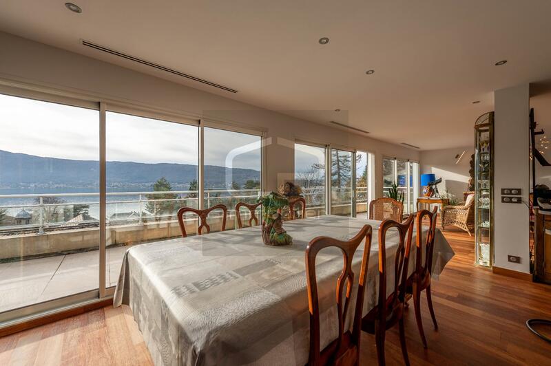 Appartement - 213 m² - 8 pièces