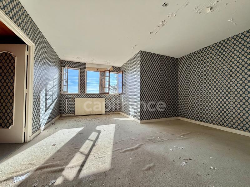 Maison - 185 m² - 6 pièces