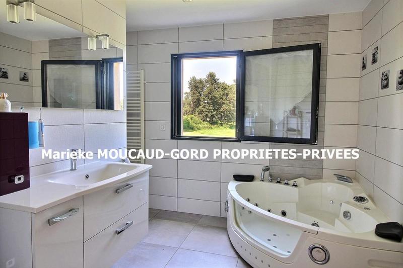 Maison - 195 m² - 8 pièces