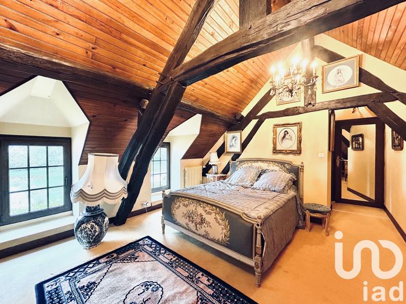 Maison - 300 m² - 8 pièces