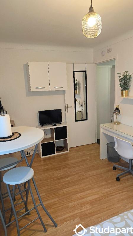 Chambre - 17 m² - 1 pièce