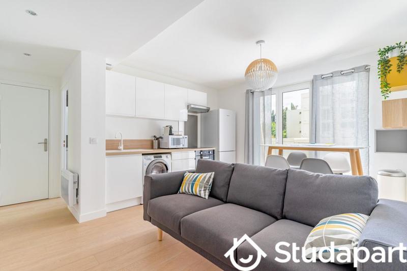 Chambre - 11 m² - 1 pièce