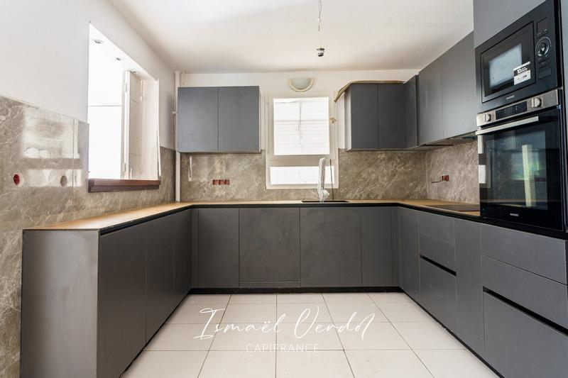 Appartement - 99 m² - 4 pièces