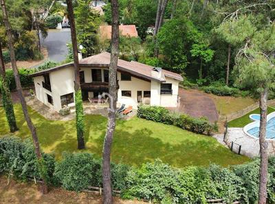 Maison - 190 m² - 6 pièces