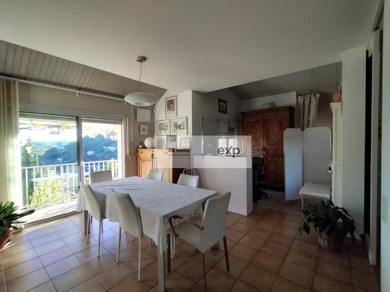 Villa - 152 m² - 8 pièces