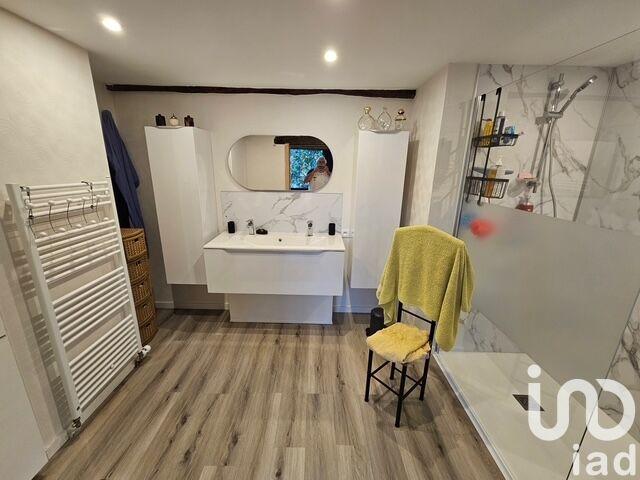 Maison - 282 m² - 8 pièces