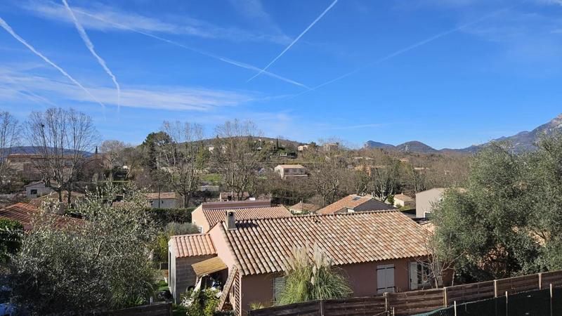 Maison - 94 m² - 4 pièces