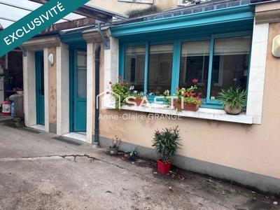 Maison - 160 m² - 5 pièces