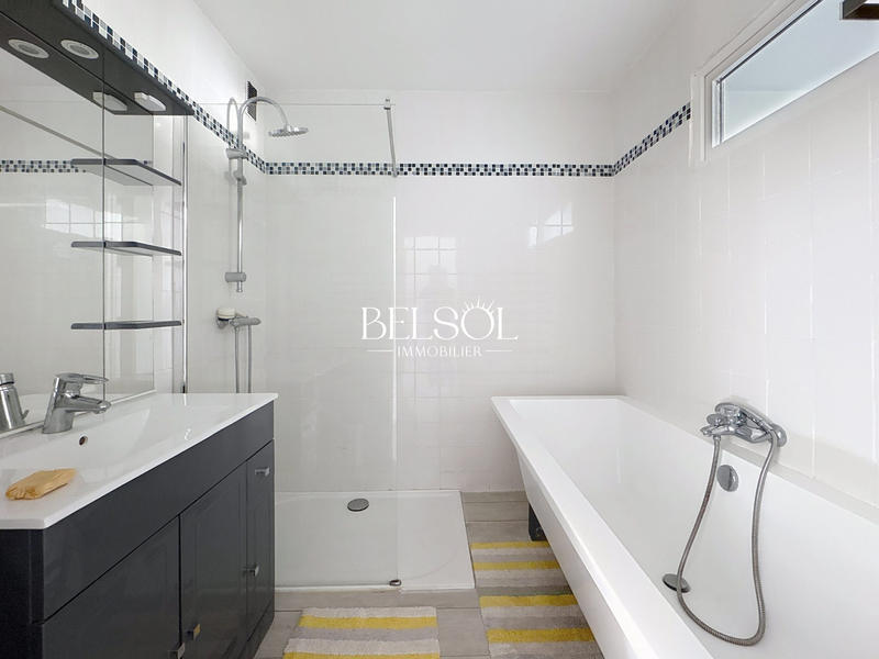 Appartement - 70 m² - 3 pièces