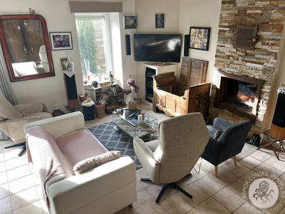 Maison - 296 m² - 12 pièces