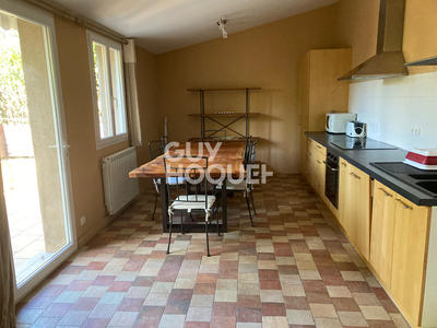 Appartement - 85 m² - 4 pièces