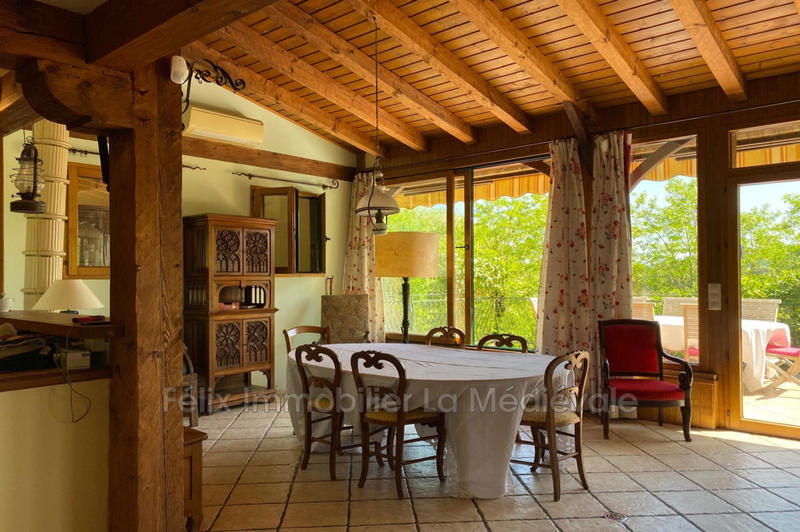 Propriété - 200 m² - 7 pièces