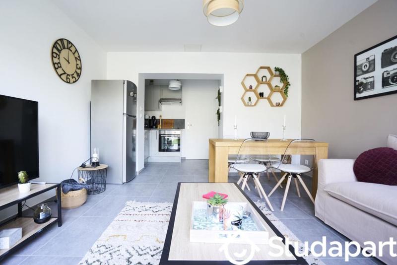 Chambre - 14 m² - 1 pièce