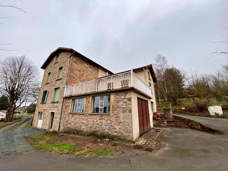 Maison - 137 m² - 6 pièces