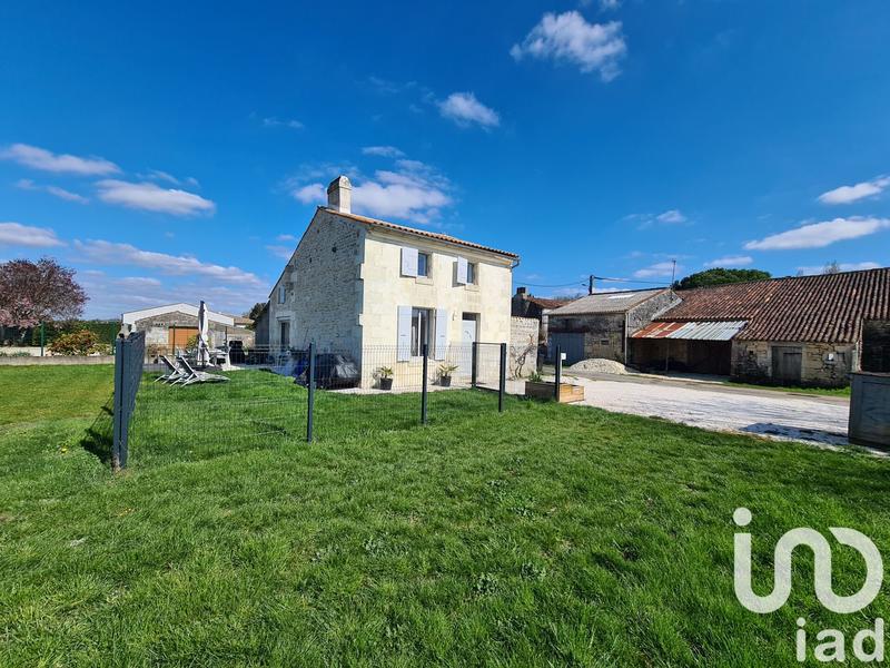 Maison de campagne - 90 m² - 3 pièces