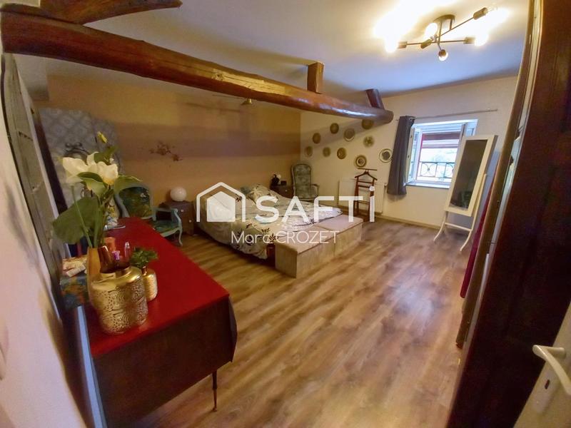 Maison - 188 m² - 7 pièces