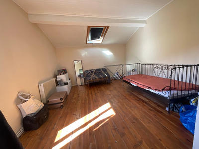 Propriété - 380 m² - 32 pièces