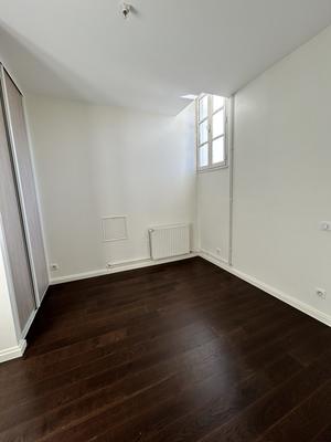 Appartement - 82 m² - 3 pièces