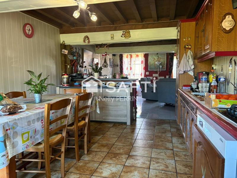 Maison - 248 m² - 6 pièces