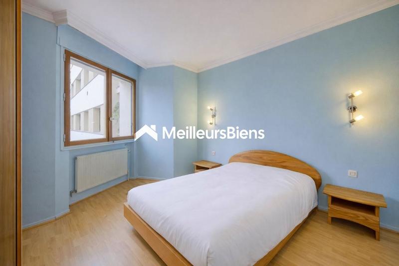 Appartement - 95 m² - 4 pièces