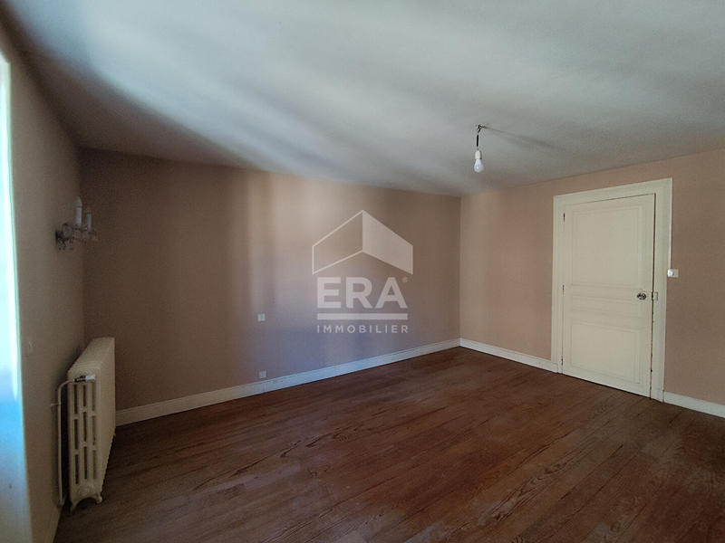 Maison - 188 m² - 8 pièces