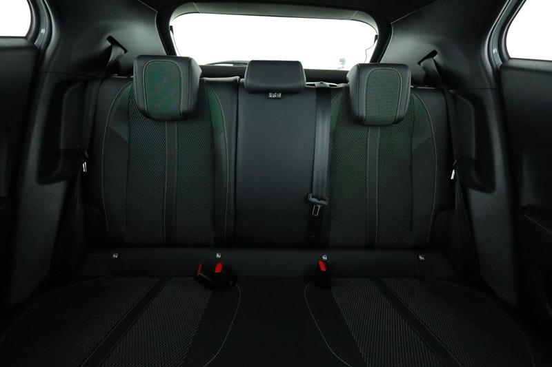 Peugeot 2008 1.2 Hybrid Gt e-Dcs6 136 ch